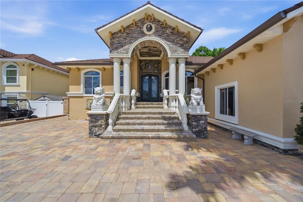 En Venta: $1,395,000 (4 camas, 3 baños, 2694 Pies cuadrados)