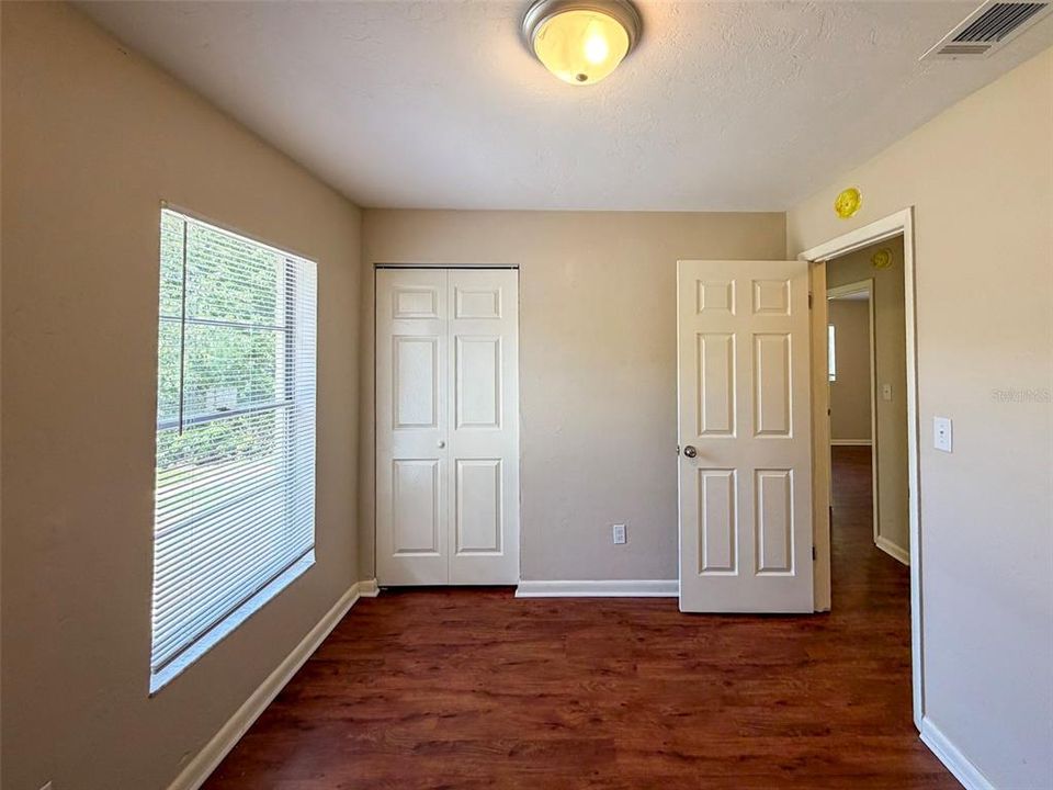 В аренду: $1,950 (4 спален, 2 ванн, 1344 Квадратных фут)