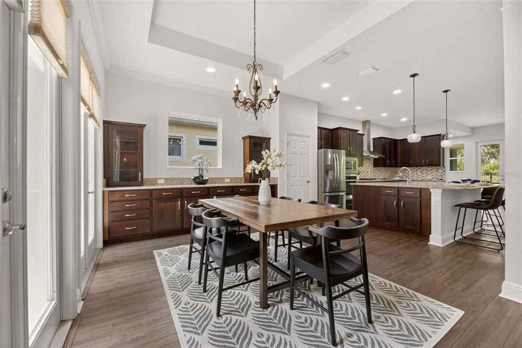 Active With Contract: $569,000 (3 beds, 3 baths, 2620 Square Feet)