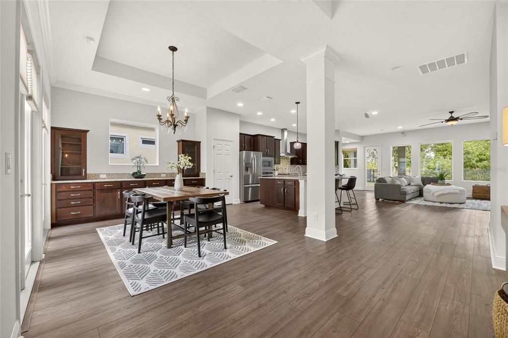 Active With Contract: $569,000 (3 beds, 3 baths, 2620 Square Feet)