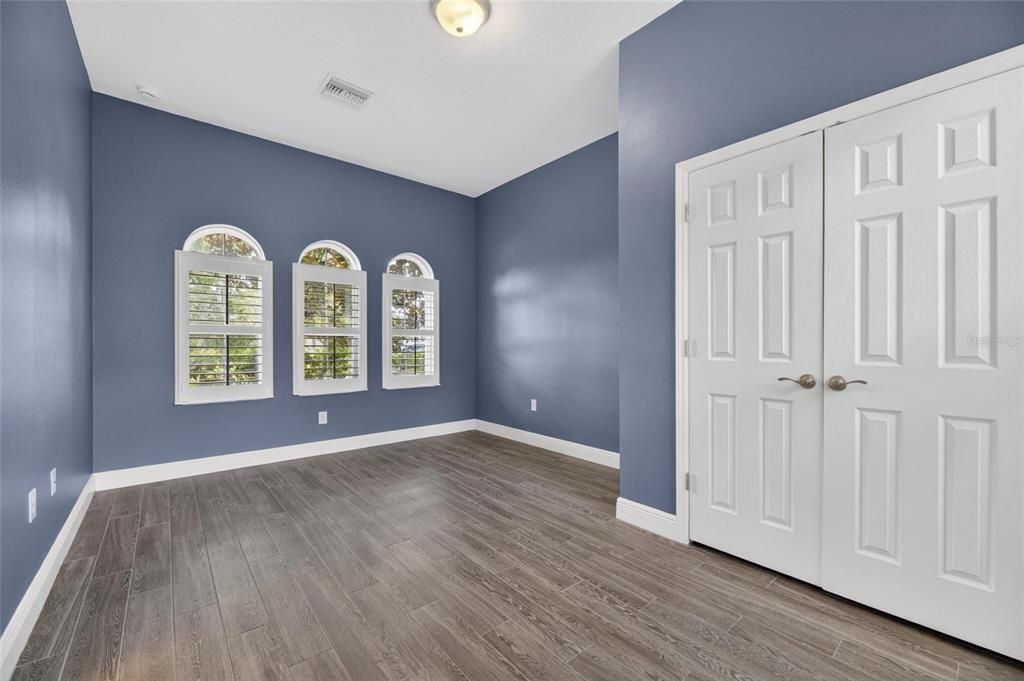 Active With Contract: $569,000 (3 beds, 3 baths, 2620 Square Feet)