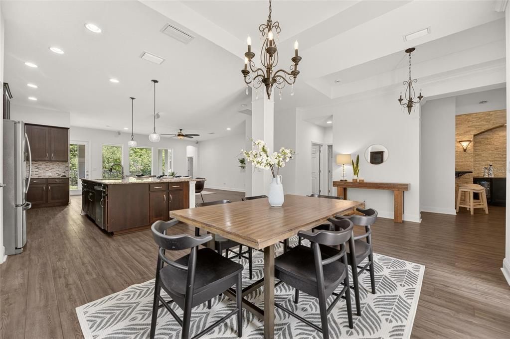 Active With Contract: $569,000 (3 beds, 3 baths, 2620 Square Feet)
