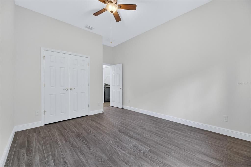 Active With Contract: $569,000 (3 beds, 3 baths, 2620 Square Feet)