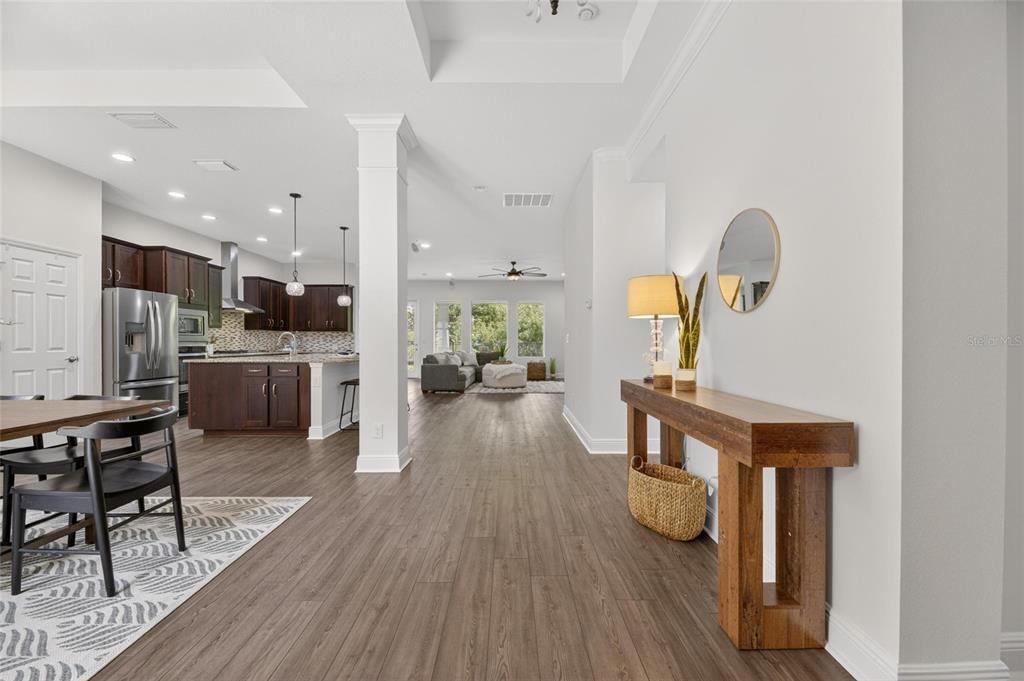 Active With Contract: $569,000 (3 beds, 3 baths, 2620 Square Feet)