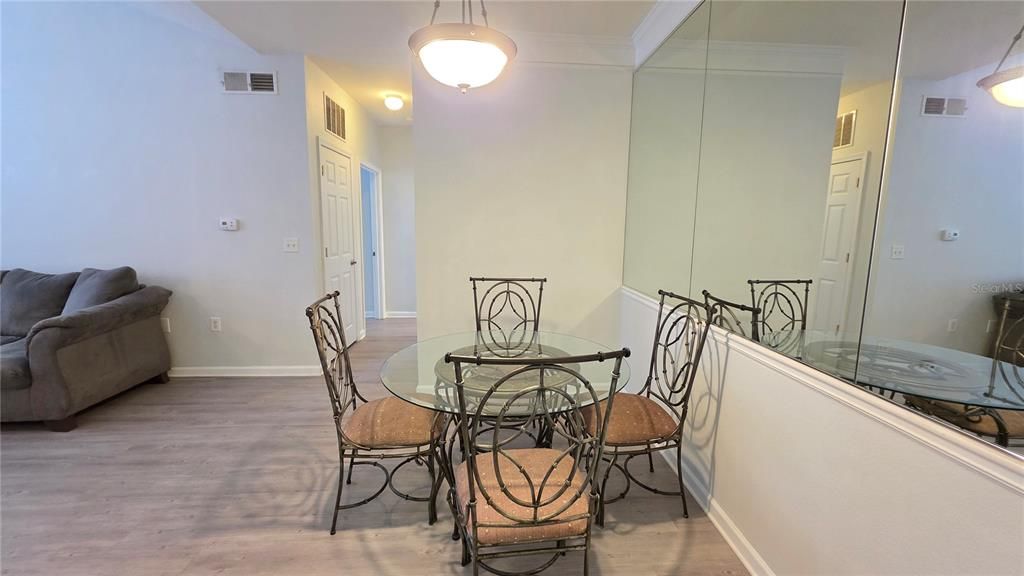 For Rent: $1,450 (2 beds, 2 baths, 1132 Square Feet)