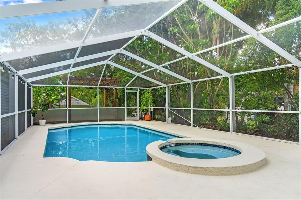 Activo con contrato: $525,000 (3 camas, 1 baños, 1244 Pies cuadrados)