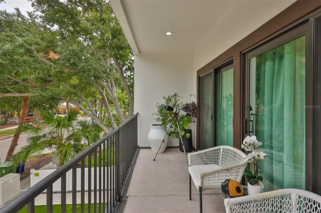 For Sale: $1,175,000 (4 beds, 3 baths, 2436 Square Feet)
