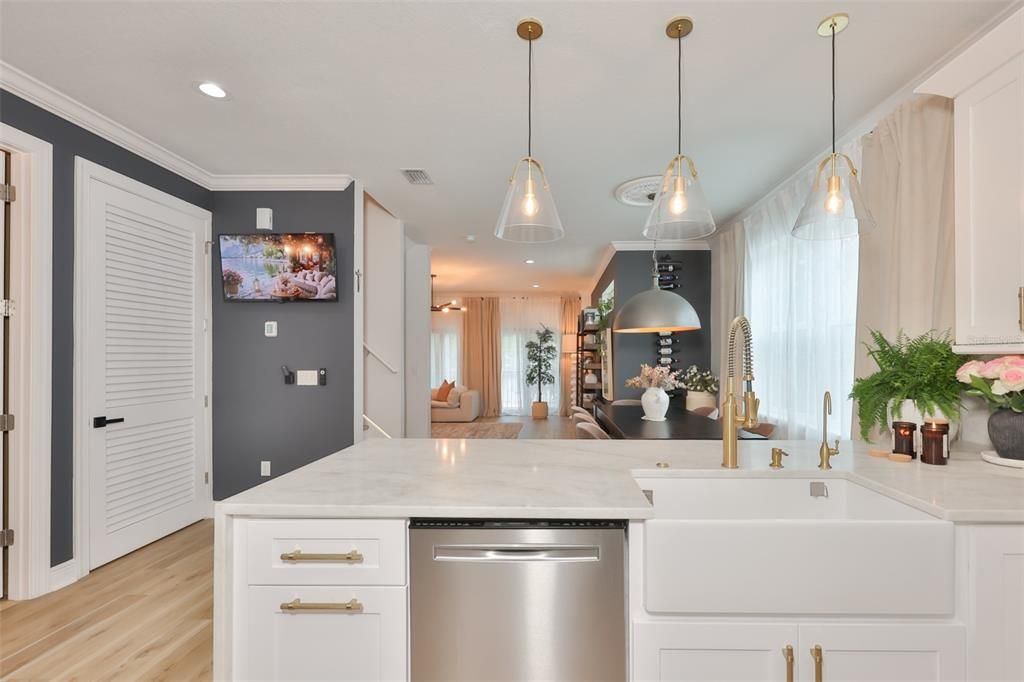 For Sale: $1,175,000 (4 beds, 3 baths, 2436 Square Feet)