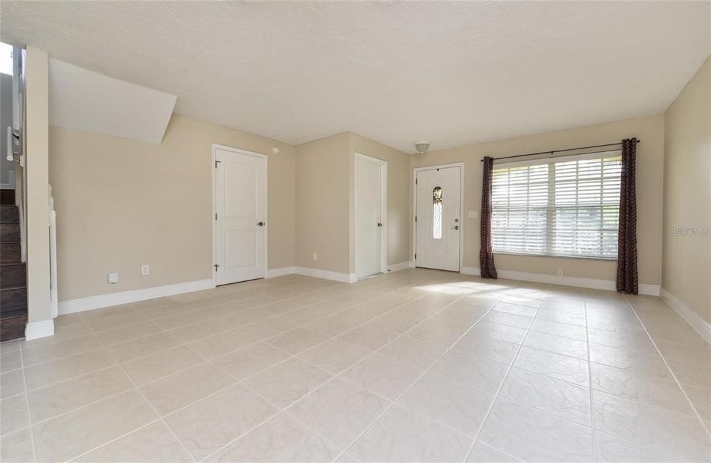 For Sale: $400,000 (3 beds, 2 baths, 1473 Square Feet)