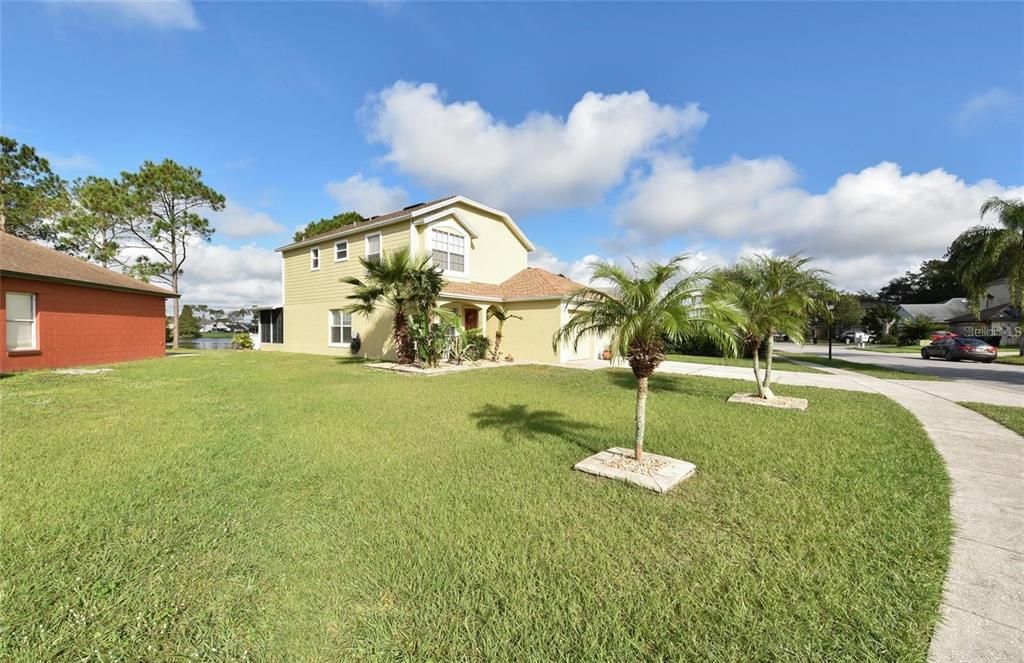 For Sale: $400,000 (3 beds, 2 baths, 1473 Square Feet)