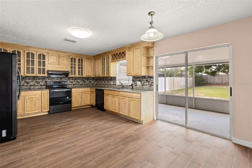 For Sale: $439,900 (4 beds, 2 baths, 2170 Square Feet)