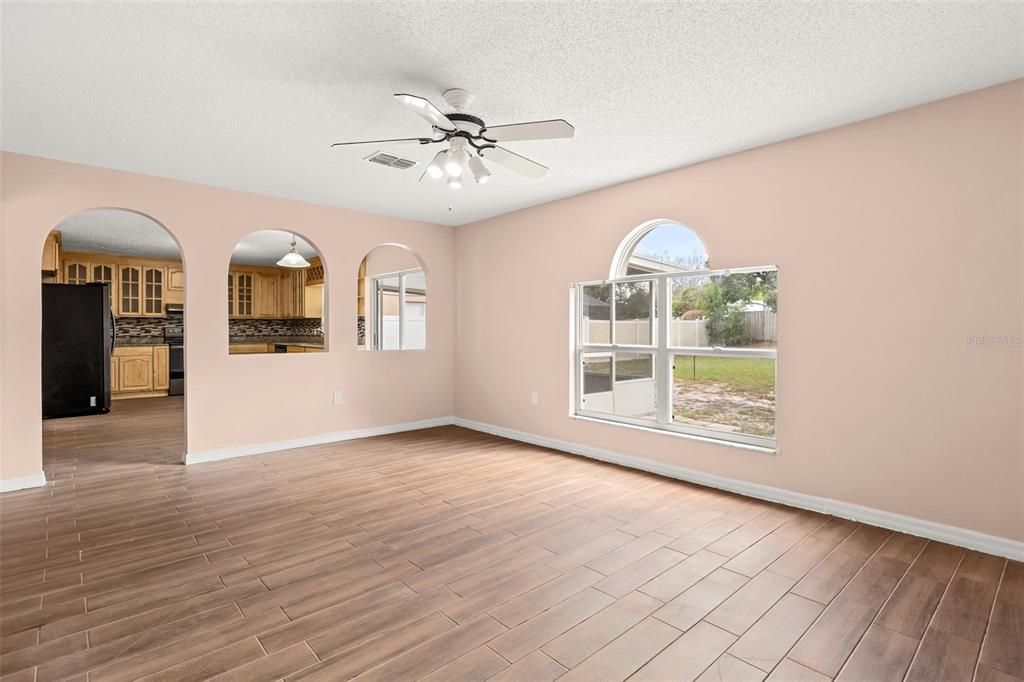 For Sale: $439,900 (4 beds, 2 baths, 2170 Square Feet)