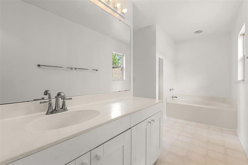 For Sale: $439,900 (4 beds, 2 baths, 2170 Square Feet)
