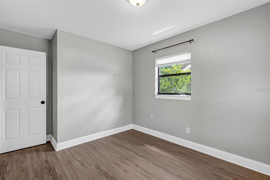 For Rent: $2,400 (3 beds, 2 baths, 1323 Square Feet)