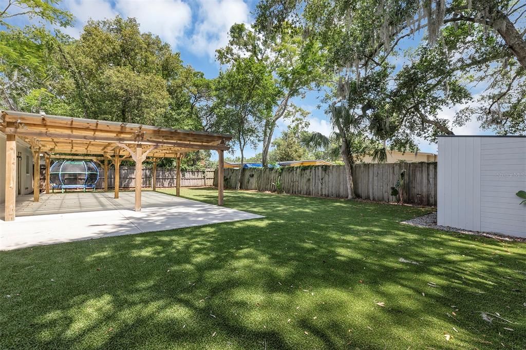 For Rent: $2,400 (3 beds, 2 baths, 1323 Square Feet)