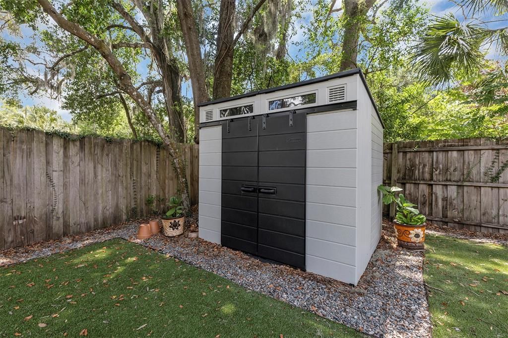 For Rent: $2,400 (3 beds, 2 baths, 1323 Square Feet)
