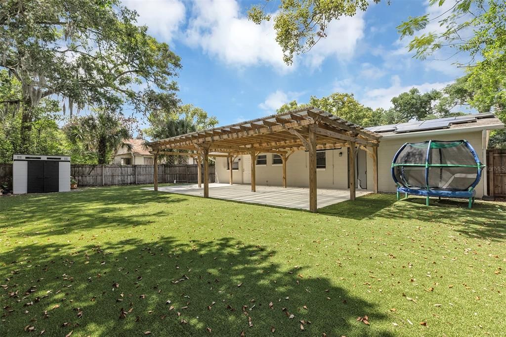 For Rent: $2,400 (3 beds, 2 baths, 1323 Square Feet)