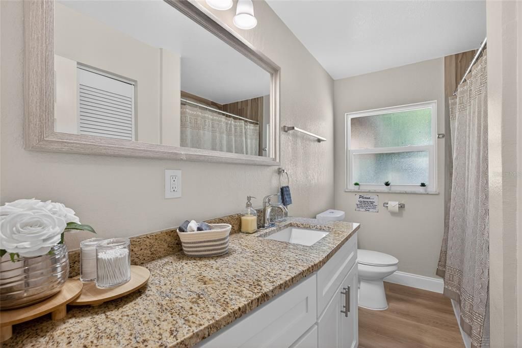 For Sale: $575,000 (5 beds, 3 baths, 2054 Square Feet)