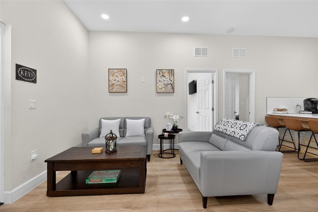 For Sale: $575,000 (5 beds, 3 baths, 2054 Square Feet)