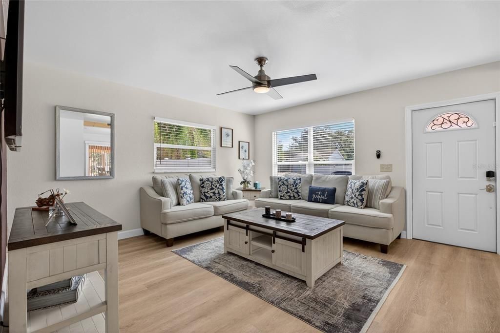 For Sale: $575,000 (5 beds, 3 baths, 2054 Square Feet)