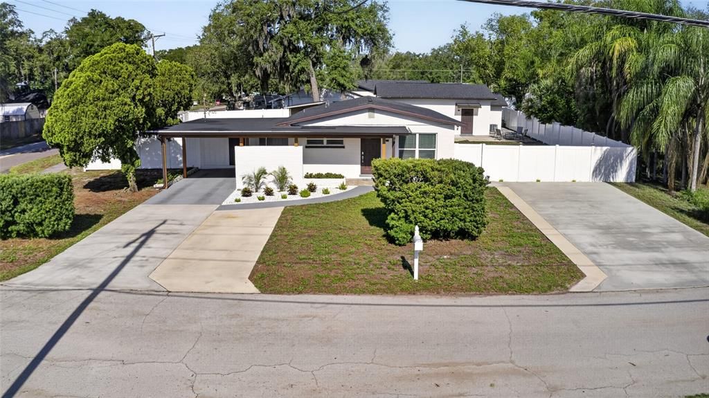 For Sale: $575,000 (5 beds, 3 baths, 2054 Square Feet)