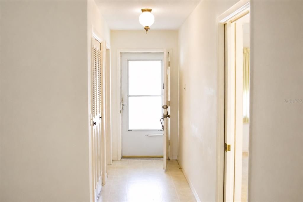 En Venta: $179,900 (2 camas, 2 baños, 1400 Pies cuadrados)