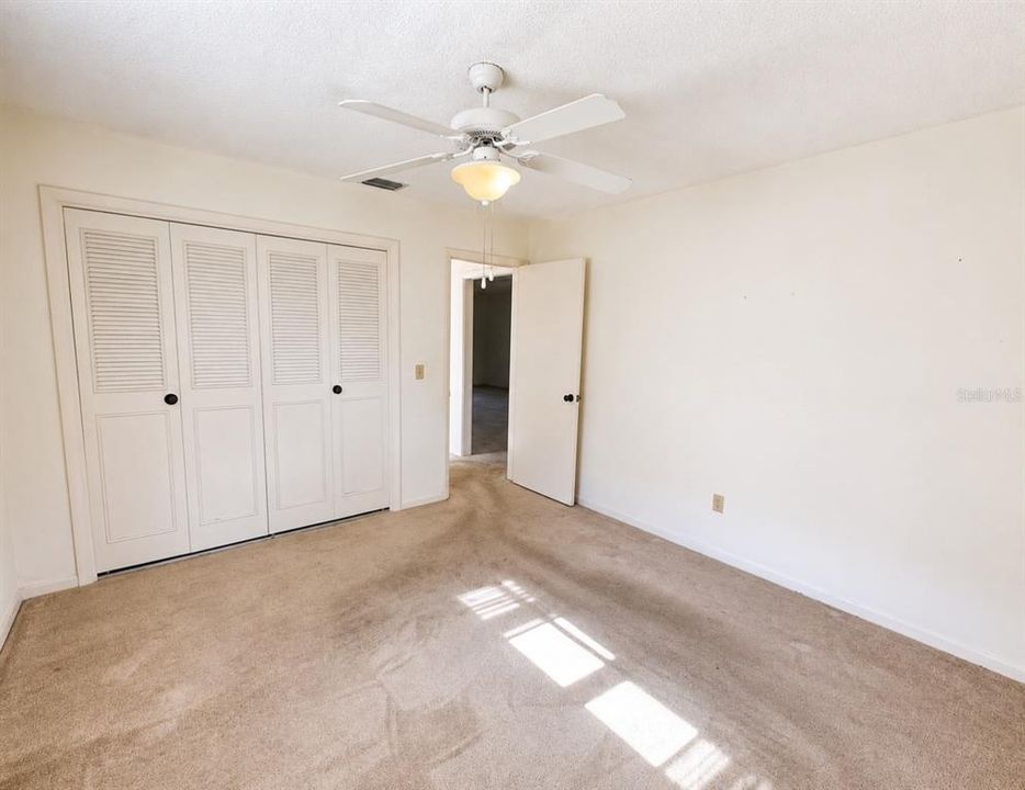 En Venta: $179,900 (2 camas, 2 baños, 1400 Pies cuadrados)