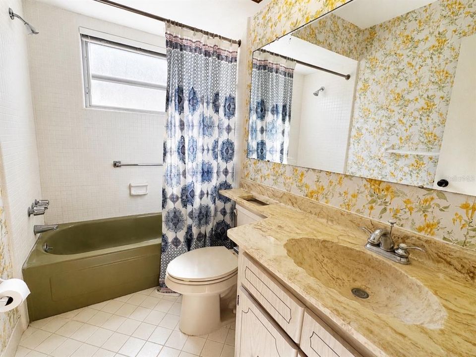 En Venta: $179,900 (2 camas, 2 baños, 1400 Pies cuadrados)
