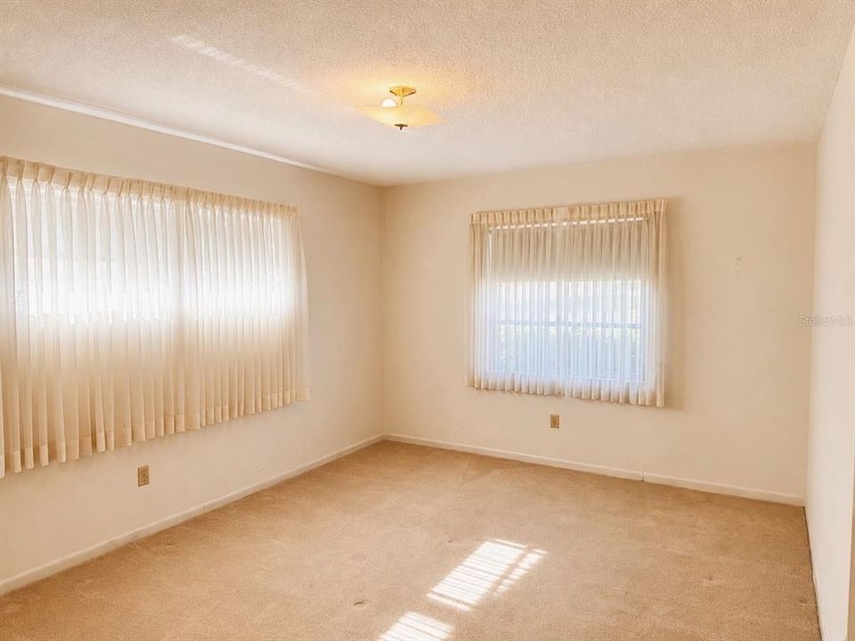 En Venta: $179,900 (2 camas, 2 baños, 1400 Pies cuadrados)