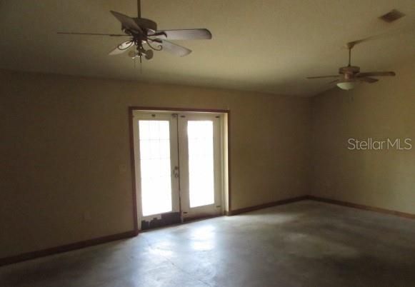 For Sale: $270,000 (3 beds, 2 baths, 1514 Square Feet)