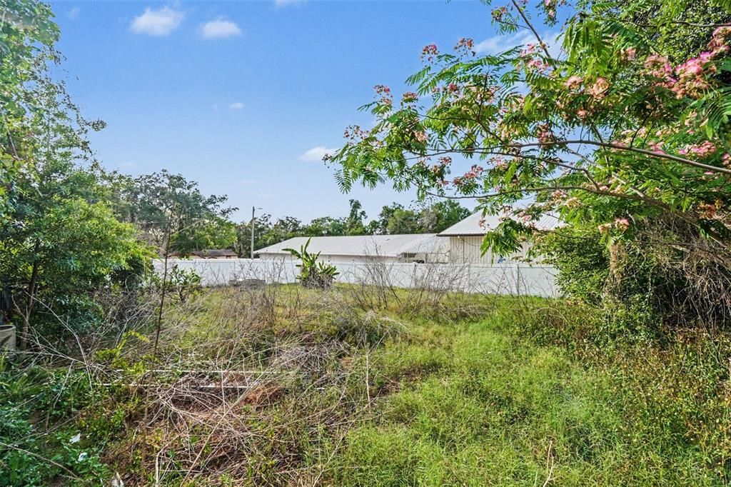 Activo con contrato: $259,999 (4 camas, 2 baños, 1765 Pies cuadrados)
