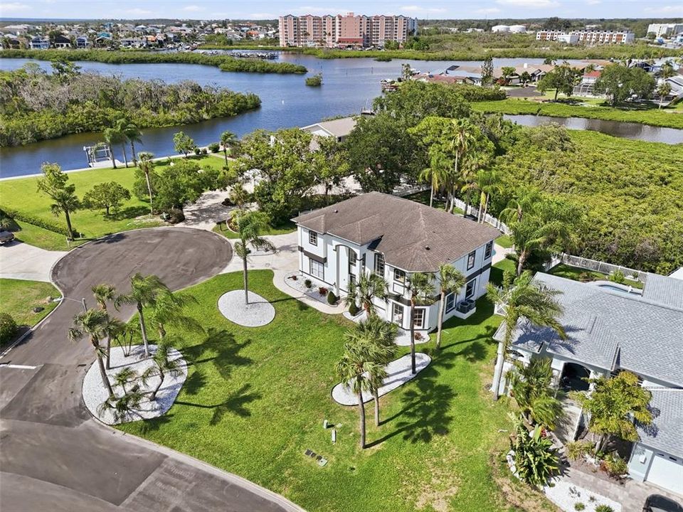 En Venta: $659,000 (3 camas, 3 baños, 1734 Pies cuadrados)