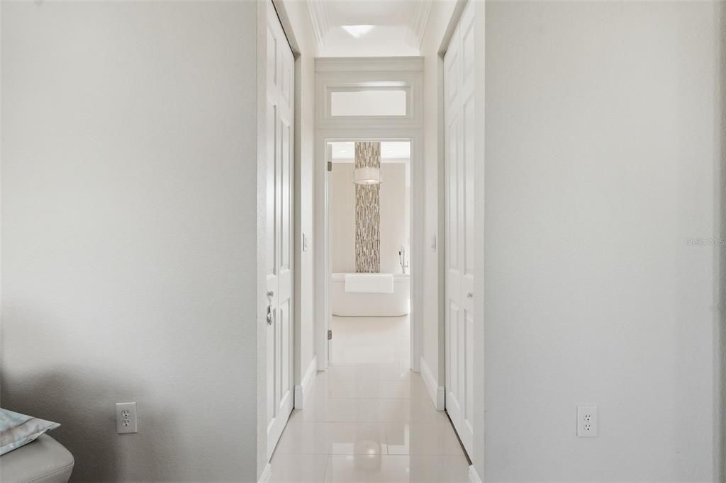 En Venta: $659,000 (3 camas, 3 baños, 1734 Pies cuadrados)