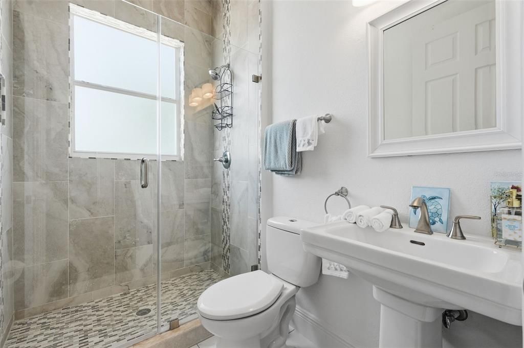 En Venta: $659,000 (3 camas, 3 baños, 1734 Pies cuadrados)