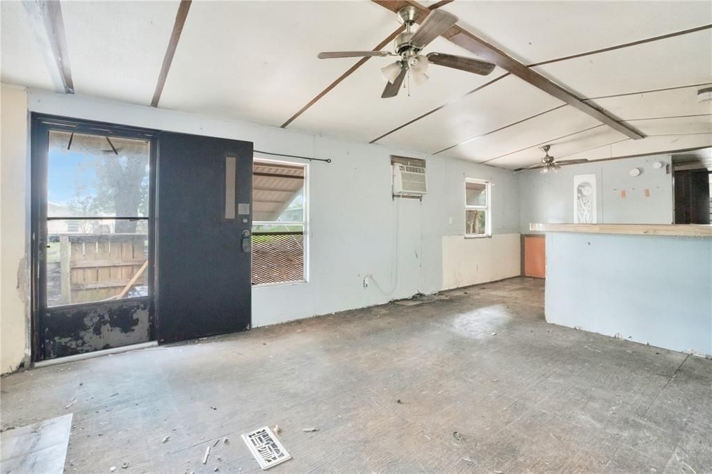 En Venta: $99,900 (3 camas, 2 baños, 868 Pies cuadrados)