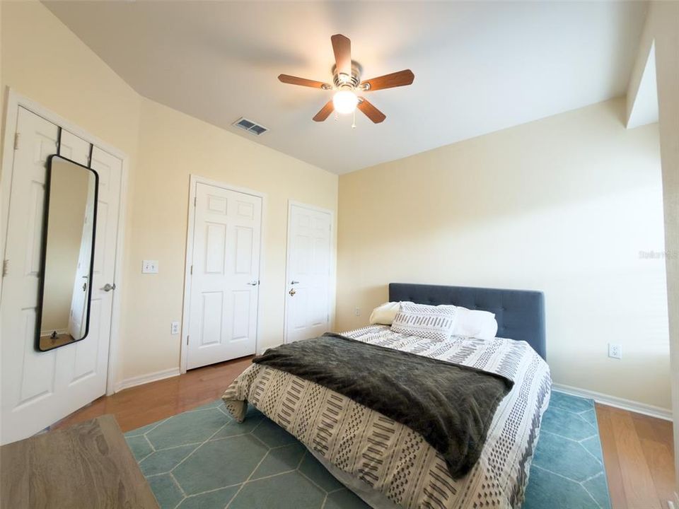 For Sale: $279,000 (3 beds, 2 baths, 1282 Square Feet)