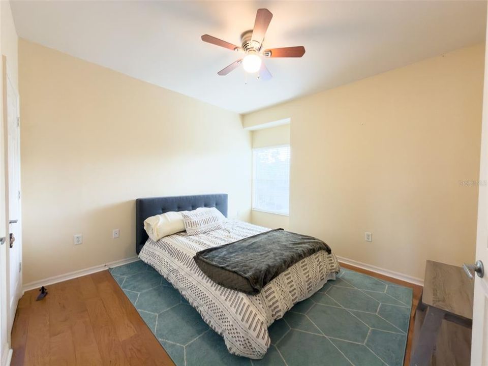 For Sale: $279,000 (3 beds, 2 baths, 1282 Square Feet)