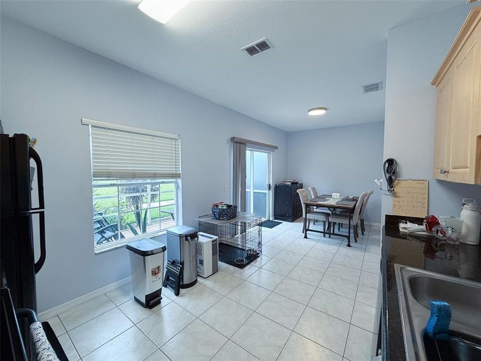 For Sale: $279,000 (3 beds, 2 baths, 1282 Square Feet)