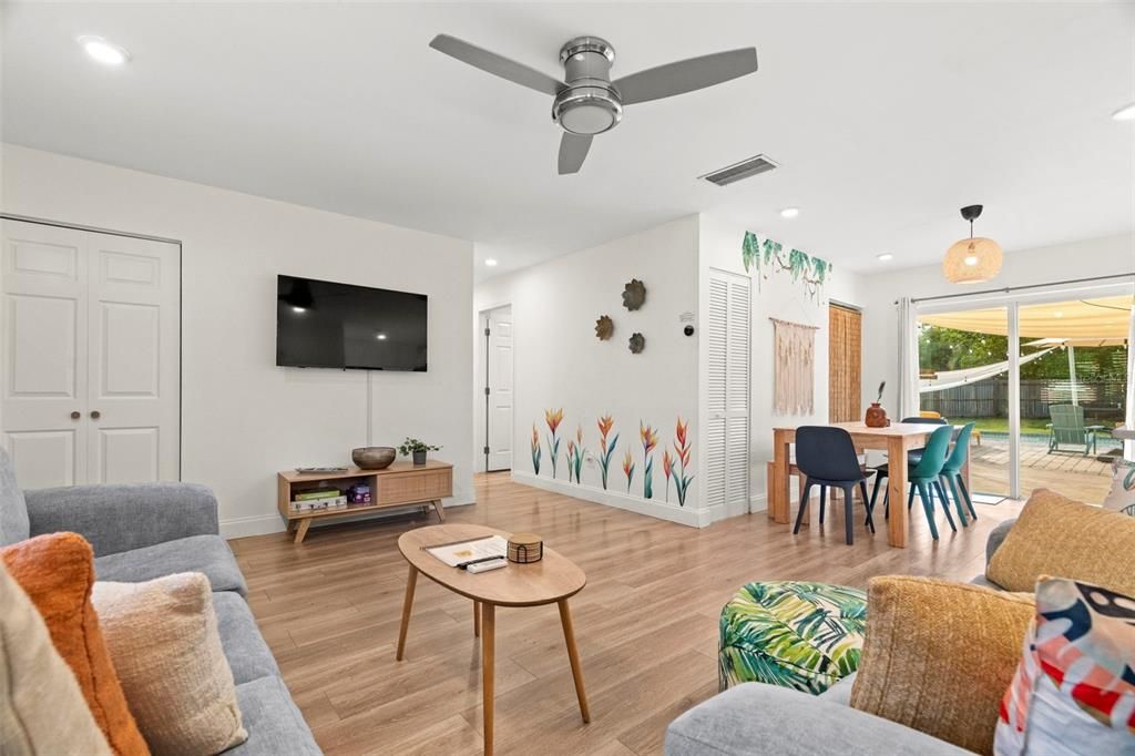 Activo con contrato: $399,000 (3 camas, 2 baños, 1173 Pies cuadrados)