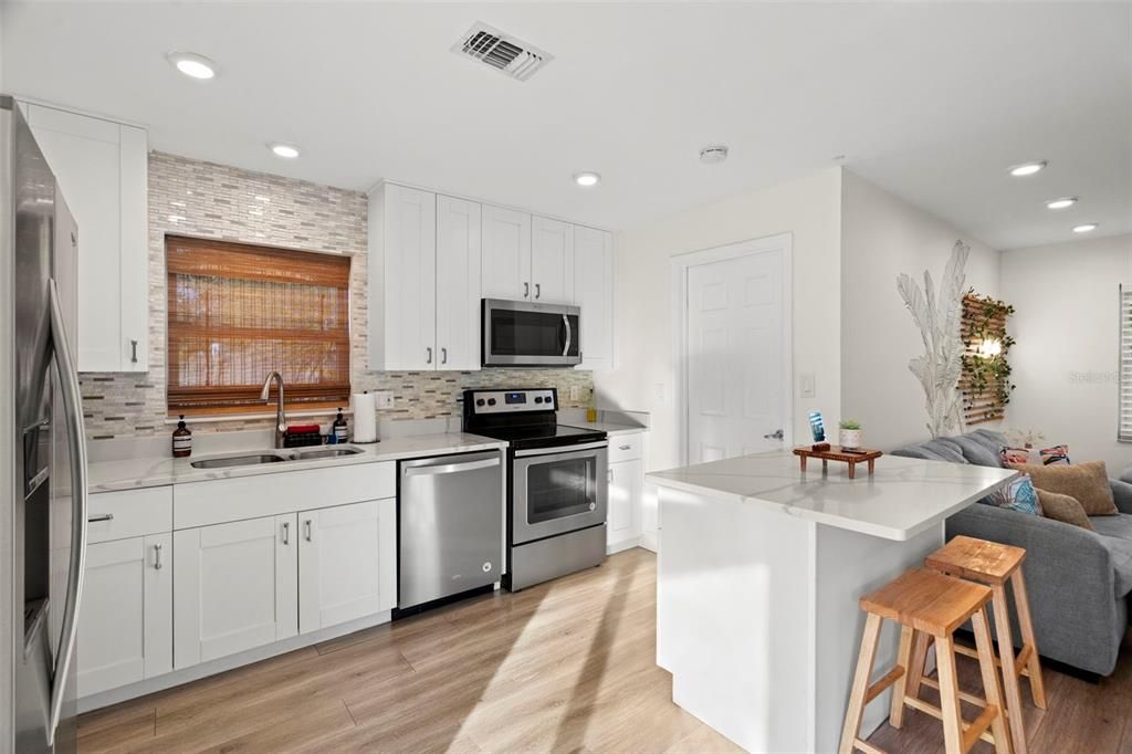 Activo con contrato: $399,000 (3 camas, 2 baños, 1173 Pies cuadrados)