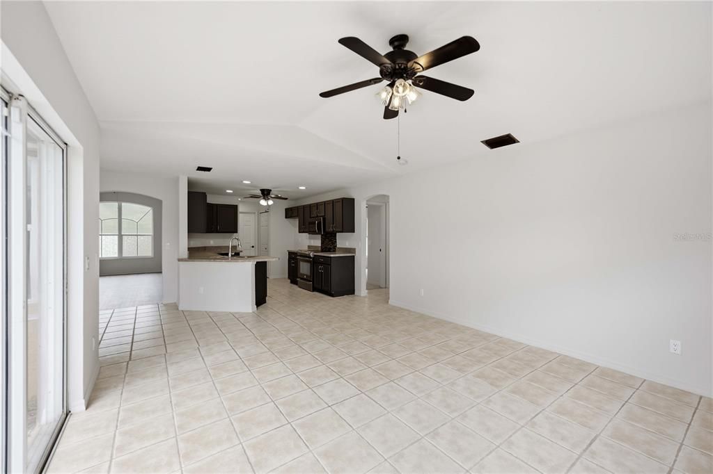 Active With Contract: $265,000 (3 beds, 2 baths, 1871 Square Feet)
