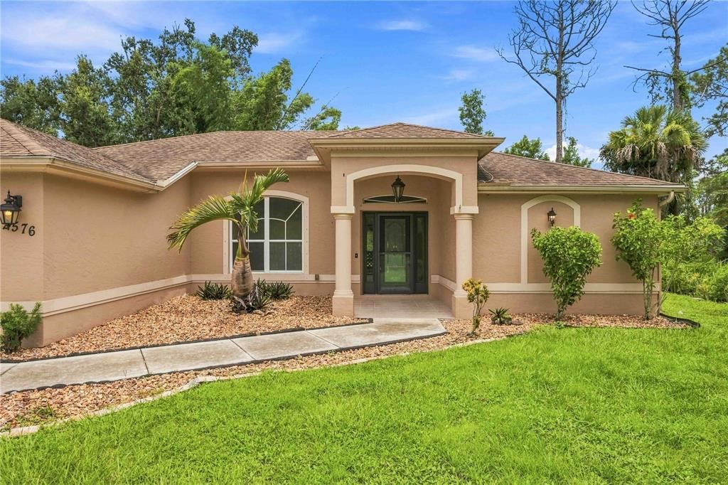 Active With Contract: $265,000 (3 beds, 2 baths, 1871 Square Feet)