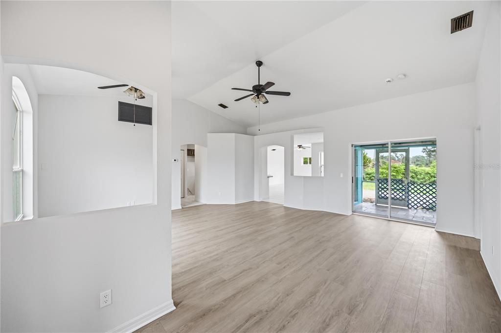 Active With Contract: $265,000 (3 beds, 2 baths, 1871 Square Feet)