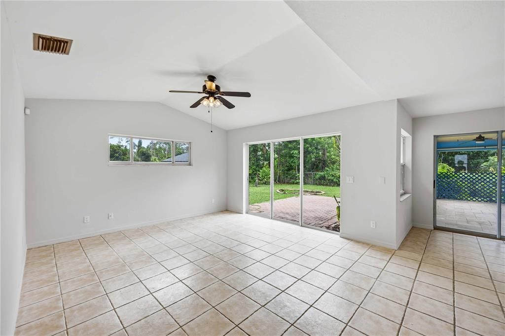 Active With Contract: $265,000 (3 beds, 2 baths, 1871 Square Feet)
