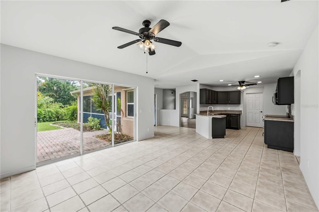 Active With Contract: $265,000 (3 beds, 2 baths, 1871 Square Feet)
