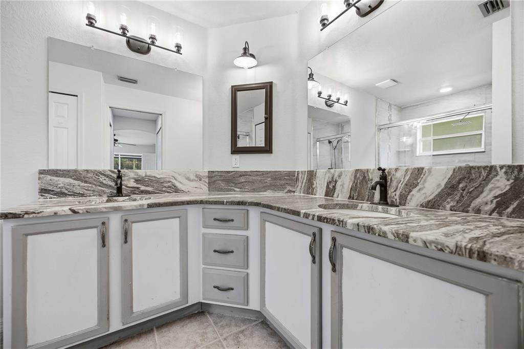 Active With Contract: $265,000 (3 beds, 2 baths, 1871 Square Feet)