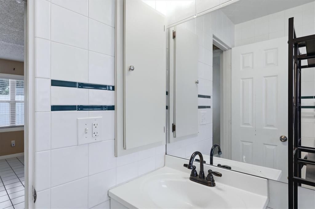 For Sale: $412,500 (8 beds, 0 baths, 1199 Square Feet)