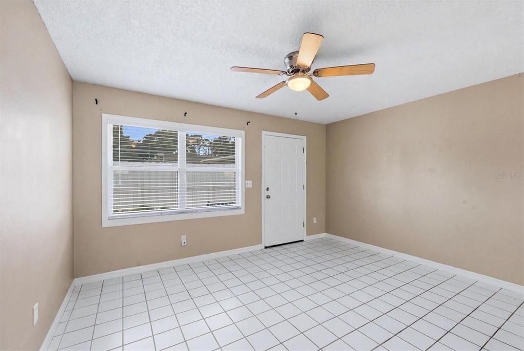 For Sale: $412,500 (8 beds, 0 baths, 1199 Square Feet)