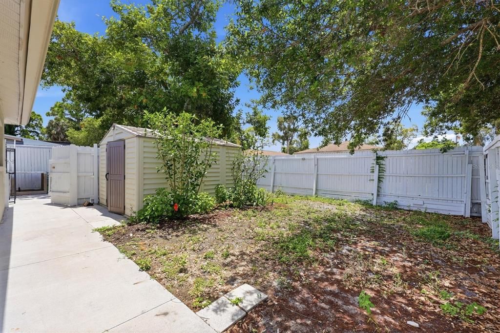 For Sale: $412,500 (8 beds, 0 baths, 1199 Square Feet)