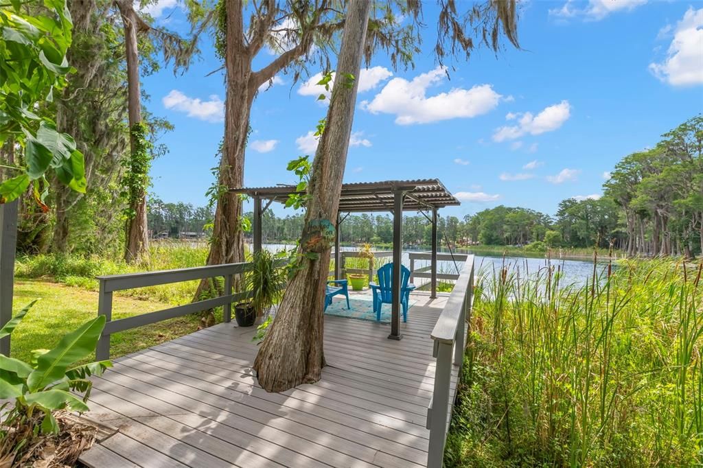 For Sale: $550,000 (2 beds, 1 baths, 1554 Square Feet)